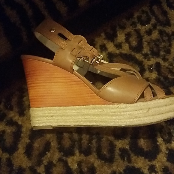 Barely worn Michael Kors Wedges - Picture 2 of 5